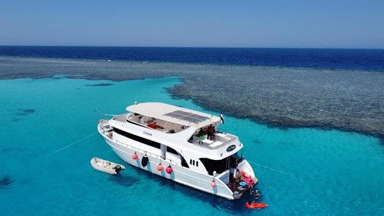 La Vignia Boat